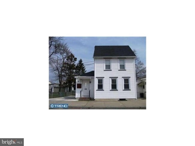 property at 141 Bridgeboro St