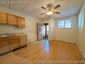124 Rogers Ave in Somerville, MA - Building Photo - Building Photo