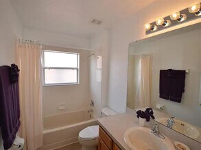 227 Sevilla Ave in Davenport, FL - Building Photo - Building Photo
