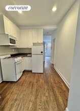 413 E 70th St in New York, NY - Building Photo - Building Photo