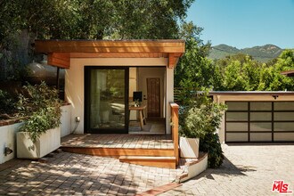 26237 Fairside Rd in Malibu, CA - Building Photo - Building Photo