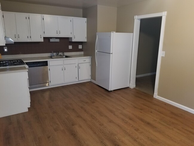 1144 Ransome Ct in Florissant, MO - Building Photo - Building Photo