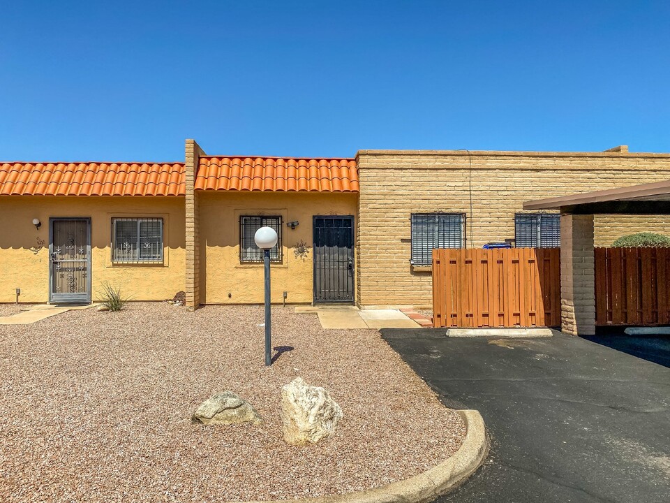 970 S Pantano Rd in Tucson, AZ - Foto de edificio