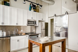 The Hecht Warehouse in Washington, DC - Foto de edificio - Building Photo