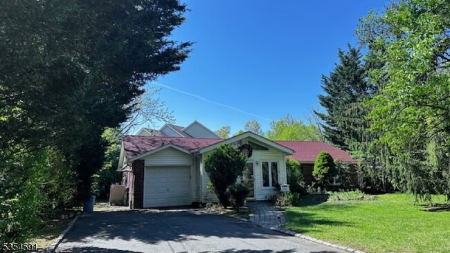 property at 9 Tower Rd