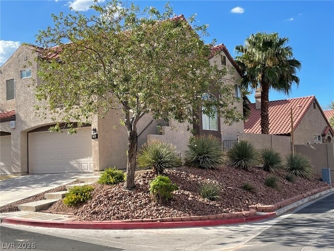 1701 Empire Mine Dr