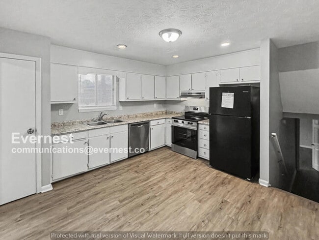 702 Winter Ln in Jonesboro, GA - Foto de edificio - Building Photo