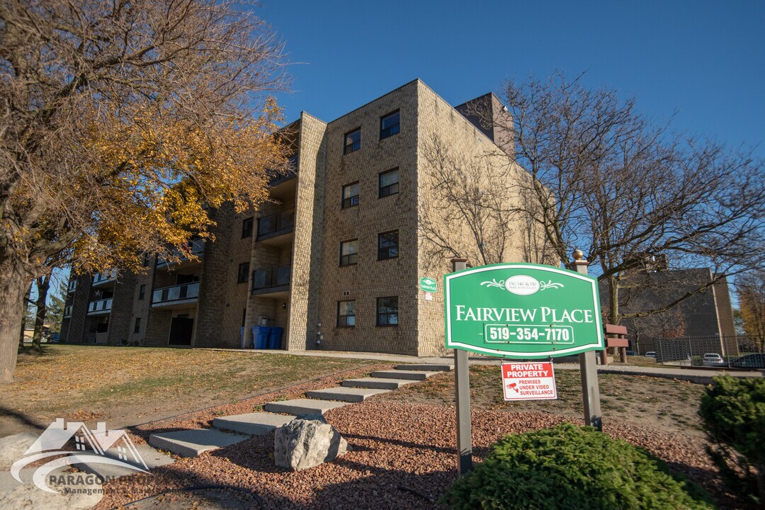 140 Park Ave E in Chatham, ON - Building Photo