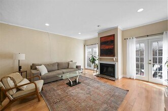 2727 Shelby Ave in Dallas, TX - Building Photo - Building Photo