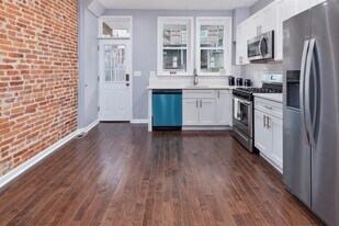 525 S East Ave in Baltimore, MD - Building Photo