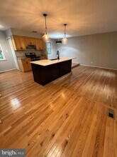 9365 Tartan View Dr in Fairfax, VA - Building Photo - Building Photo
