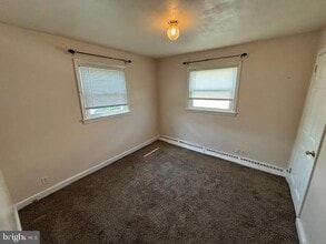 45 W High St in Windsor, PA - Building Photo - Building Photo