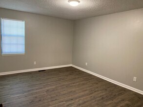 29 Rossfield Cv, Unit R in Jackson, TN - Building Photo - Building Photo