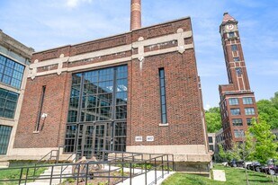 1407 Grandin Rd in Maineville, OH - Building Photo