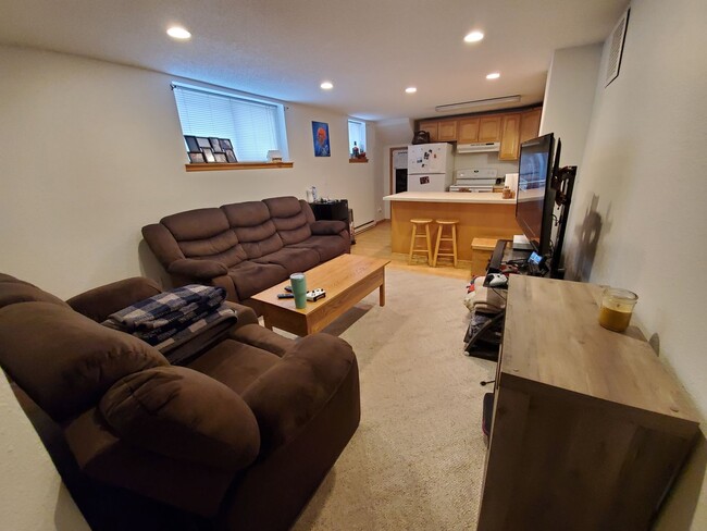 1106 E Ave C in Bismarck, ND - Building Photo - Building Photo