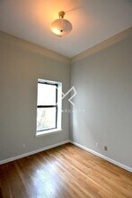 183 Graham Ave in Brooklyn, NY - Building Photo - Building Photo