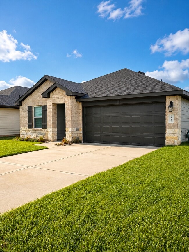 property at 3523 Turnpike Dr
