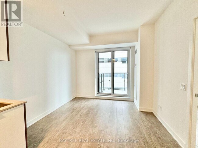 543 Richmond St W in Toronto, ON - Building Photo - Building Photo