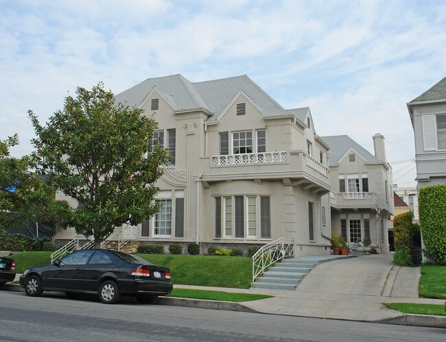 624 S Ridgeley Dr in Los Angeles, CA - Building Photo - Building Photo