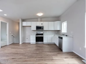 1219 E 16th Ave in Anchorage, AK - Building Photo - Building Photo
