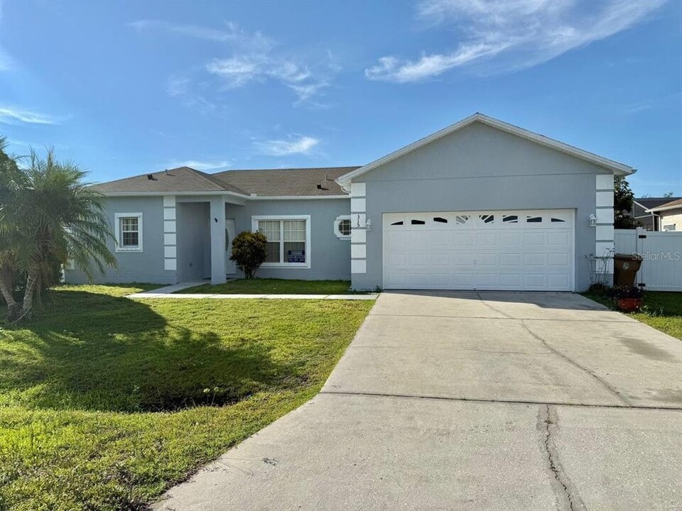 315 Ashburton Way in Kissimmee, FL - Building Photo