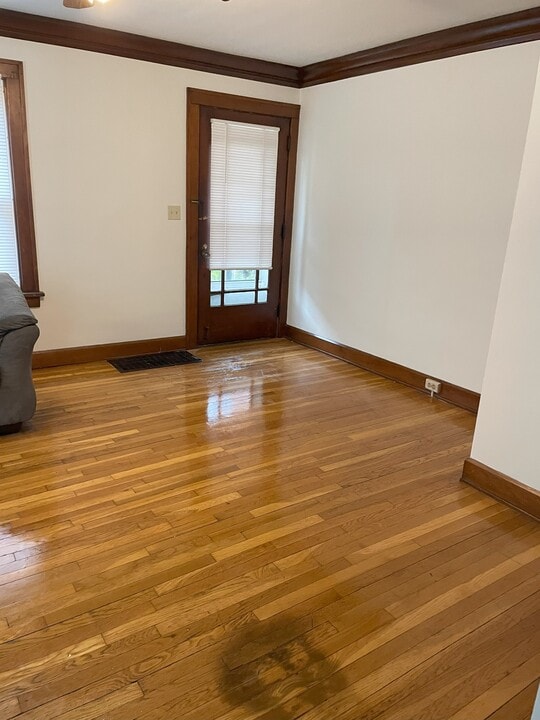 369 Front St, Unit Townhouse in Berea, OH - Foto de edificio