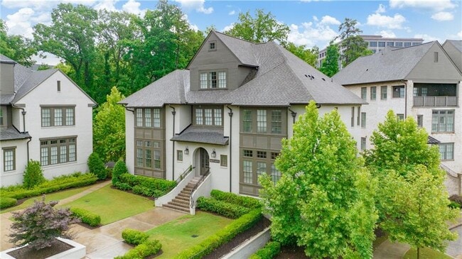 6683 Cadence Blvd in Atlanta, GA - Building Photo - Building Photo