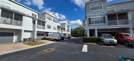 2316 Grand Central Pkwy in Orlando, FL - Building Photo - Building Photo