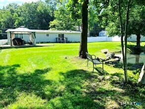 75 Union City Rd in Naugatuck, CT - Building Photo - Building Photo