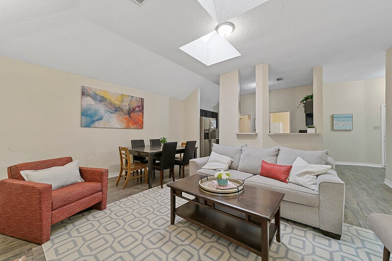 1009 Cypress Ln in Desoto, TX - Building Photo