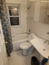 7330 S Yates Blvd in Chicago, IL - Foto de edificio - Building Photo