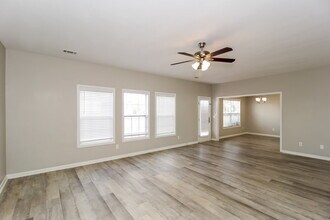 312 Oakhaven Way in Villa Rica, GA - Building Photo - Building Photo