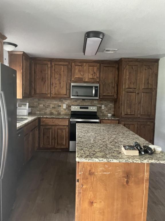 1101 S Lovers Ln in Gatesville, TX - Building Photo - Building Photo
