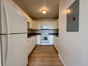 6 S Washington St in North Attleboro, MA - Building Photo - Building Photo