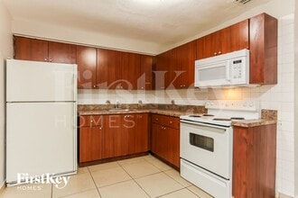 2230 SW 47th Ave in Fort Lauderdale, FL - Building Photo - Building Photo