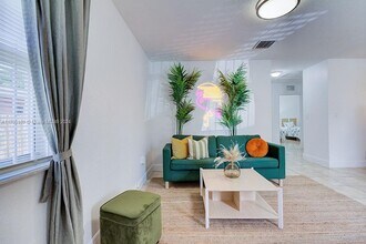 4201 NW 24th Ave in Miami, FL - Building Photo - Building Photo