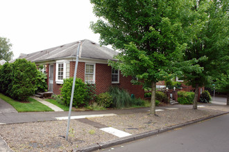 1324-1338 SE 26th Ave in Portland, OR - Building Photo - Building Photo