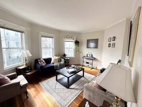 74 Romsey St, Unit #2 in Boston, MA - Building Photo - Building Photo