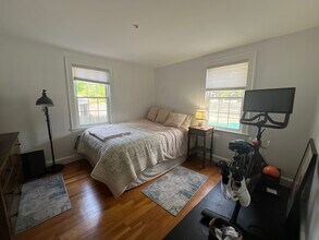 22 Wescroft Rd in Reading, MA - Building Photo - Building Photo