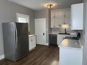 1203 S West Ave in Sioux Falls, SD - Building Photo - Building Photo