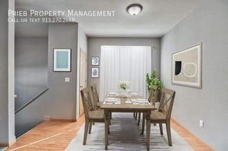 803 S Woodson Ct in Gardner, KS - Building Photo - Building Photo