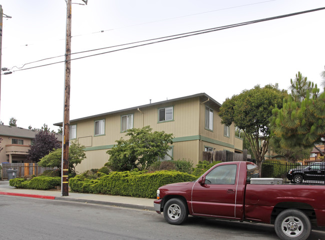 Ridgeview Apartments in Salinas, CA - Building Photo - Building Photo