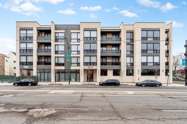 property at 1606 S Ashland Ave