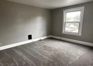 1100 10th St in New Brighton, PA - Building Photo - Building Photo