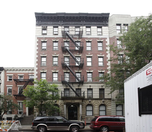 332-334 E 19th St in New York, NY - Building Photo - Building Photo