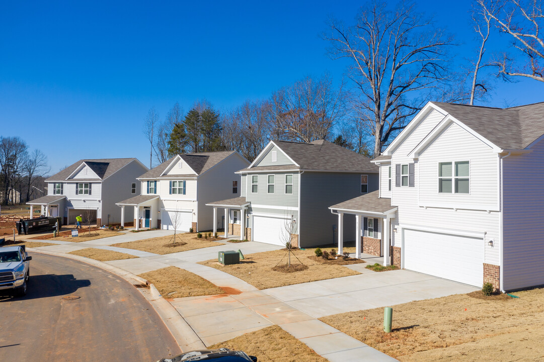 Williamsgate Homes in Charlotte, NC - Foto de edificio