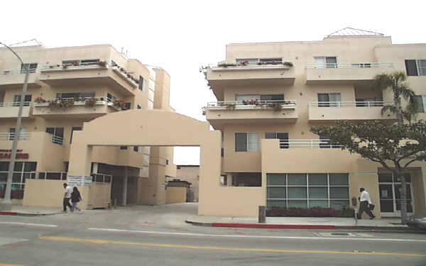 902-914 Broadway in Santa Monica, CA - Building Photo - Building Photo