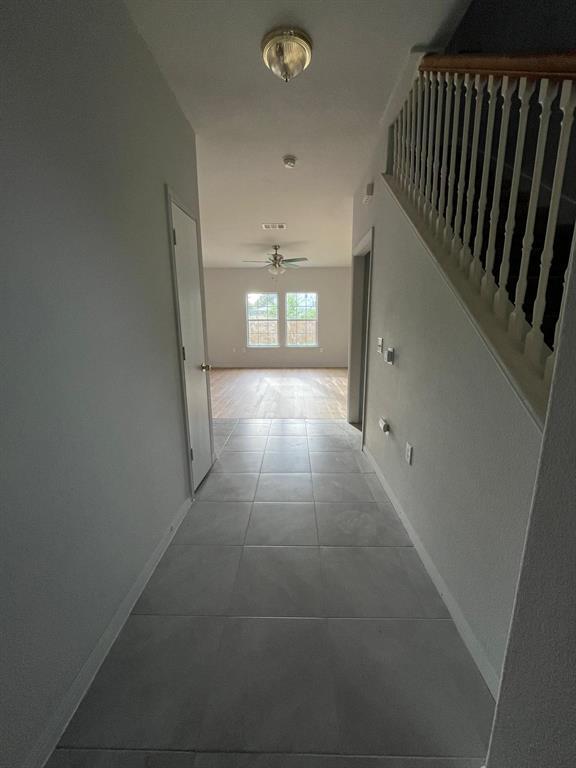 7504 Lazy Creek Dr in Austin, TX - Building Photo - Building Photo