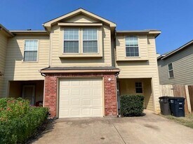3953 Vista Mar Dr in Euless, TX - Building Photo
