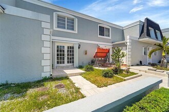 2318 NE 7th St in Hallandale Beach, FL - Building Photo - Building Photo